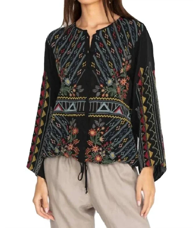 Ezra Blouse In Black Elegant Embroidery Blouse