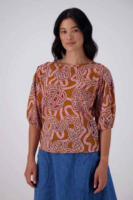 Loveknots Blouse Caramel in Seersucker Slim Fit Blouse