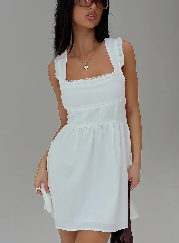 Mochi Mini Dress White Chic Bohemian Mini Dress