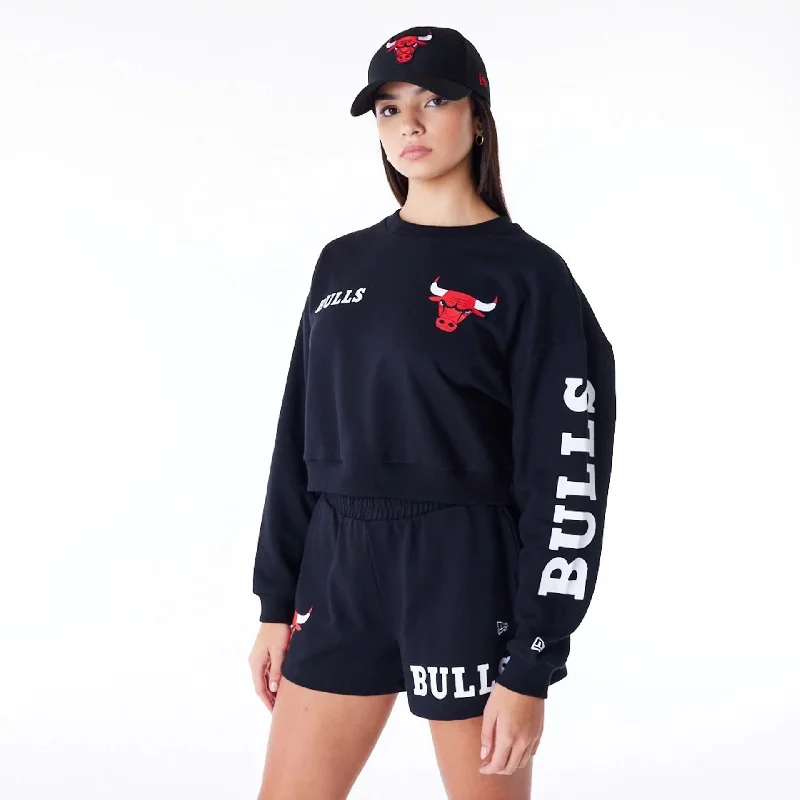 Chicago Bulls Womens NBA Wordmark Black Crop Crew Neck Sweatshirt Hoodie with Front Slit Layering Stylish