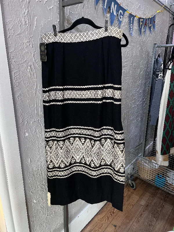 70s Lanza Mex Blk/White Woven Maxi Skirt     W30 as is silk skirt lustrous