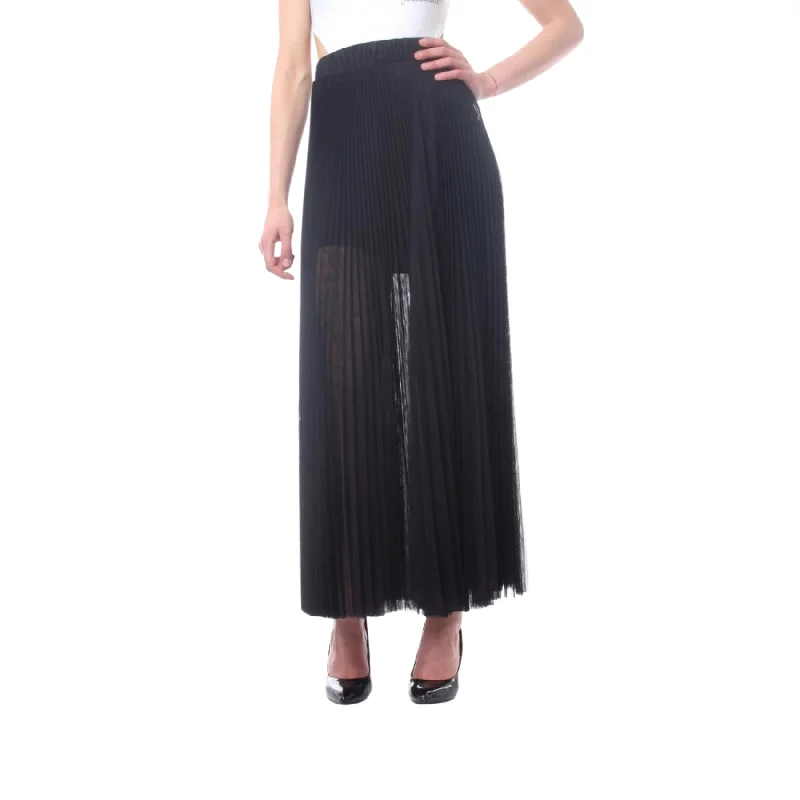 Skirt - Black relaxed fit skirt